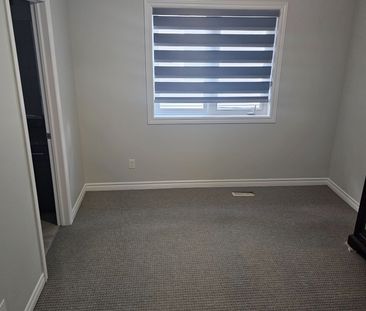 For Lease - 2039 Cedarpark Drive, London North, Ontario - Photo 4