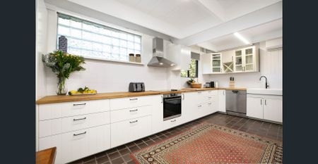 Charming Country Retreat - Photo 5