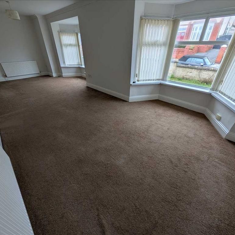 4 bedroom bungalow to rent - Photo 1