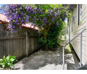 2 / 6 South Street, Wollongong, NSW 2500 - Photo 4