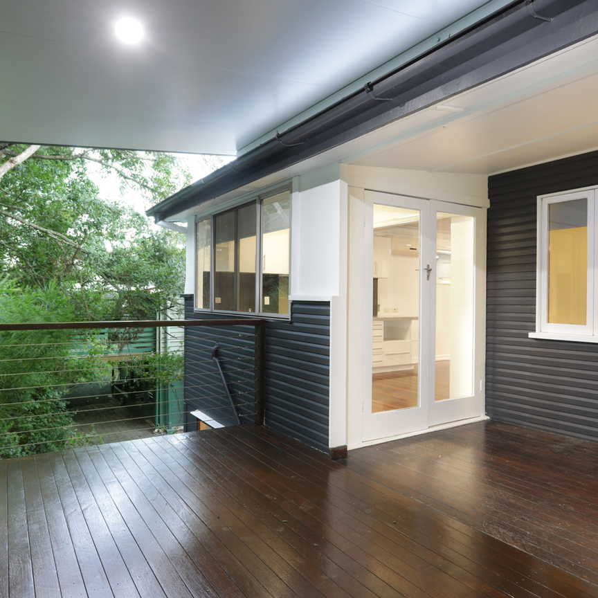 125 Russell Terrace, Indooroopilly - Photo 1