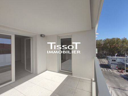 Location Appartement 2 pièces 42m² NIMES 30000 - Photo 4