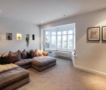 4 bedroom semi-detached house to rent - Photo 6