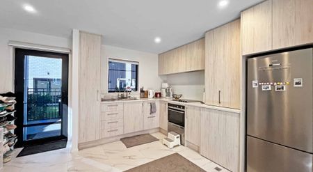 Welcome to 2/12 Biddle Crescent - Photo 3