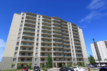 Capulet Towers I - Photo 4