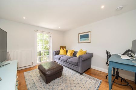 Bolingbroke Road, Brook Green, W14 - Photo 2