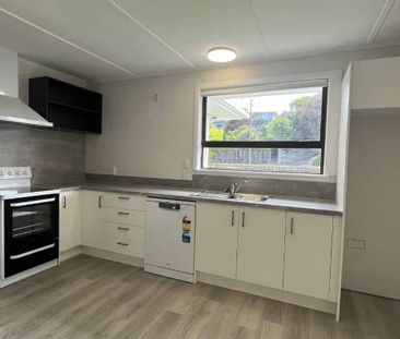 Fresh and spacious in Merrilands - Photo 3