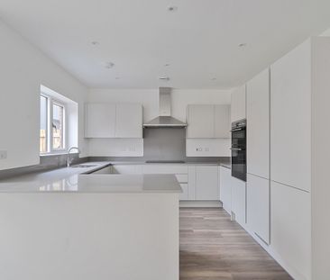 4 bedroom detached house to rent - Photo 6