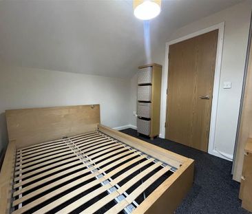 Apartment 8 188-190 Albertbridge Road, Belfast, BT5 4GU - Photo 6