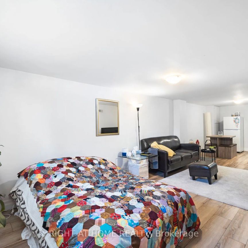 Detached Home For Lease | E8332698 - Photo 1