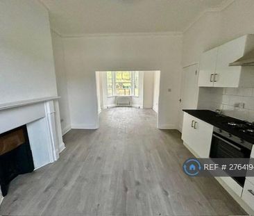 4 bedroom terraced house to rent - Photo 3