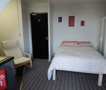 1 bedroom house to rent - Photo 2