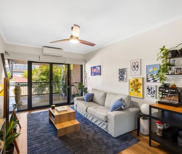 Fully Furnished Apartment - Photo 3