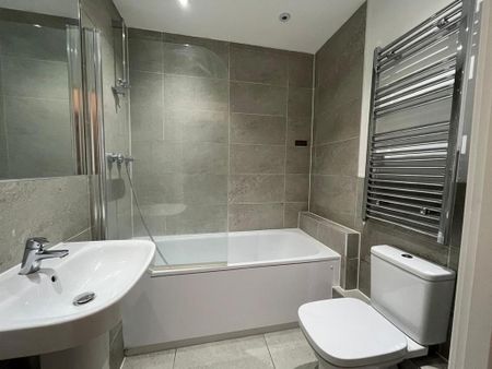 1 bedroom flat to rent - Photo 4