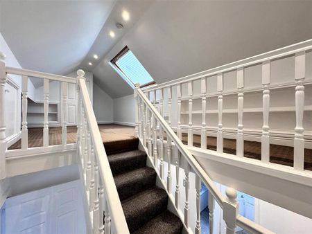 3 bedroom terraced house to rent - Photo 2