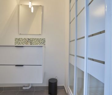 BARBATRE Roommate 5 Bedrooms at Reims - Photo 2