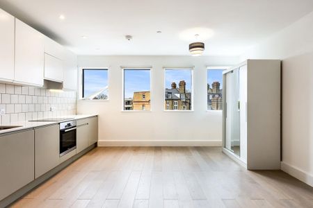 Studio to rent - Photo 2