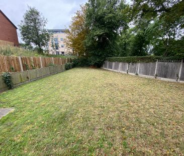 6 Bed Student Accommodation - Photo 4