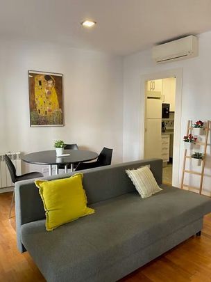 Calle de Lavapiés, Madrid, Community of Madrid 28012 - Foto 1