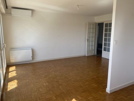 Location Appartement 3 pièces 82m² ALBI 81000 - Photo 2