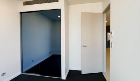 805 2 finch drive, Sydney - Photo 3