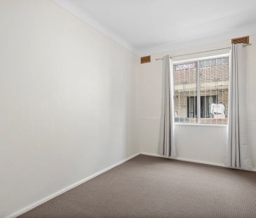 Stylish Apartment in Ideal Location - Photo 4