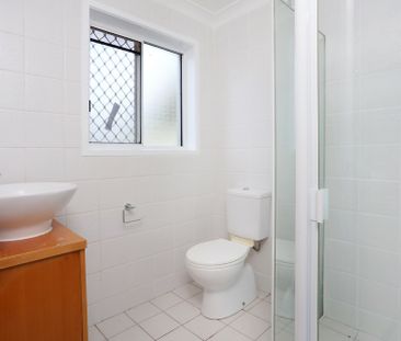FAMILY HOME WITH POOL - Photo 6