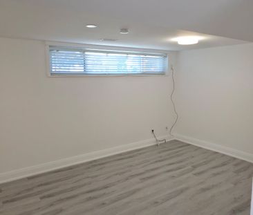 For Lease - 149 Gunn Street Unit# Lower Level, Barrie, Ontario - Photo 2