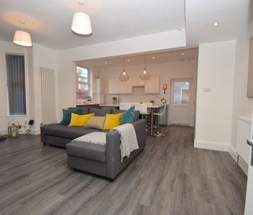 6 Bed End Terrace, Great Western Street, M14 - Photo 1