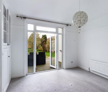 3 bedroom semi-detached house to rent - Photo 4