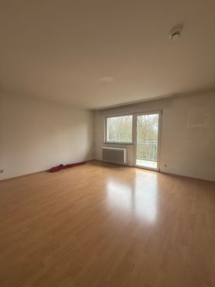 Gepflegte 3 Zimmer Wohnung mit Balkon - Foto 1