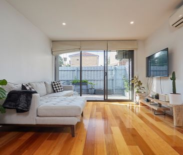 3/10 Scott Street, Elwood VIC 3184 - Apartment For Rent | Domain - Photo 2
