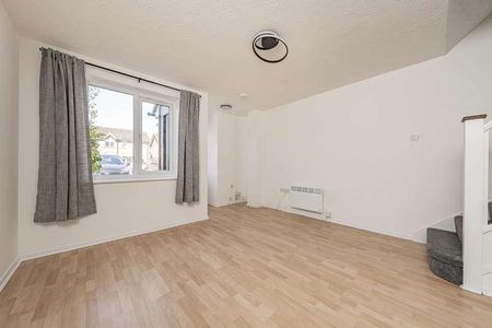 Penn Road, Datchet, SL3 - Photo 2