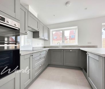 2 bedroom semi-detached house to rent - Photo 4