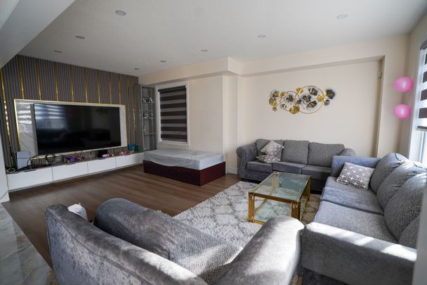 For Lease - 126 Molozzi Street, Erin, Ontario - Photo 1