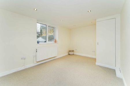 Sunnyhill Road, SW16, London - Photo 5
