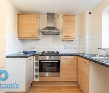 1 bed Apartment for Rent - Photo 2