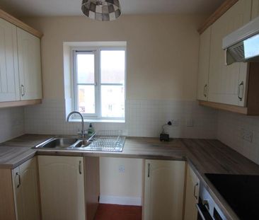 2 bedroom coach house to rent - Photo 1