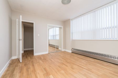 190 Jameson Avenue - Photo 4