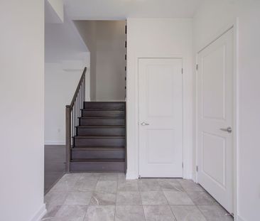 For Lease - 178 Wheat Boom Drive, Oakville, Ontario - Photo 5