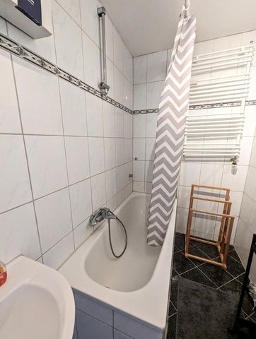 Düsseltal: zentral + ruhig + möbliert inkl. Küche + Waschmaschine - Photo 2