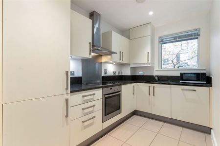 The Ivory Building, 10 Hanover Street East, Grand Canal Dk, Dublin 2 - Photo 4