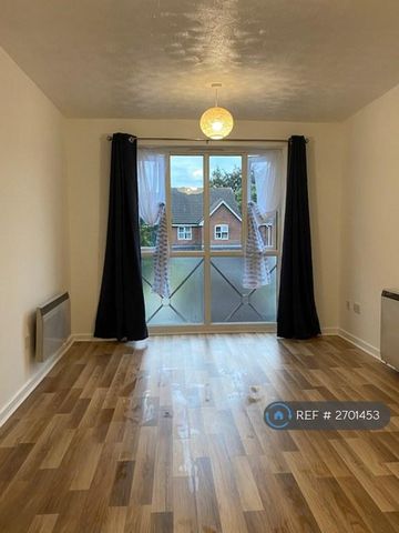 1 bedroom flat to rent - Photo 2