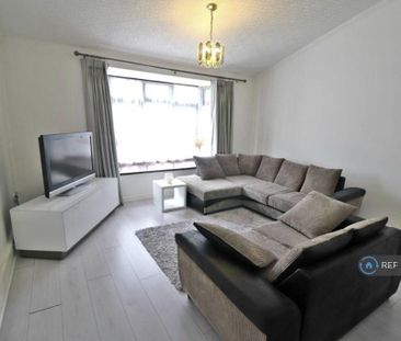 2 bedroom maisonette to rent - Photo 1