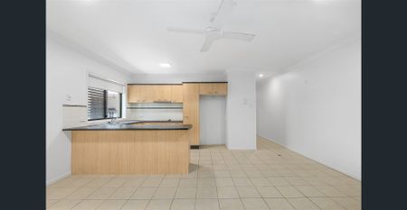 Private & Sapcious Apartment With a Leafy Outlook - Photo 3