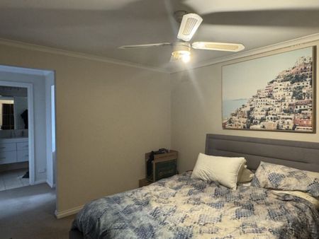 Three Bedroom Home In Great Location - Photo 5