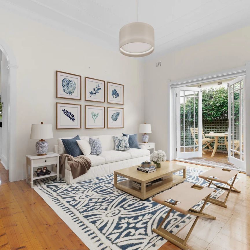 Beautifully renovated family haven with lush gardens - Photo 1