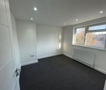 5 bedroom semi-detached house to rent - Photo 5