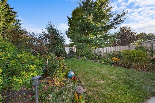 For Lease - 16 Melanie Crescent, Kanata, Ontario - Photo 1