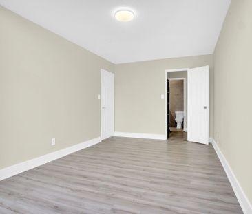 For Lease - 200 Robert Speck Parkway Unit# 5, Mississauga, Ontario - Photo 5